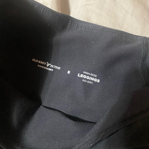 Old Navy Women's Black Leggings - Picture 3 of 5